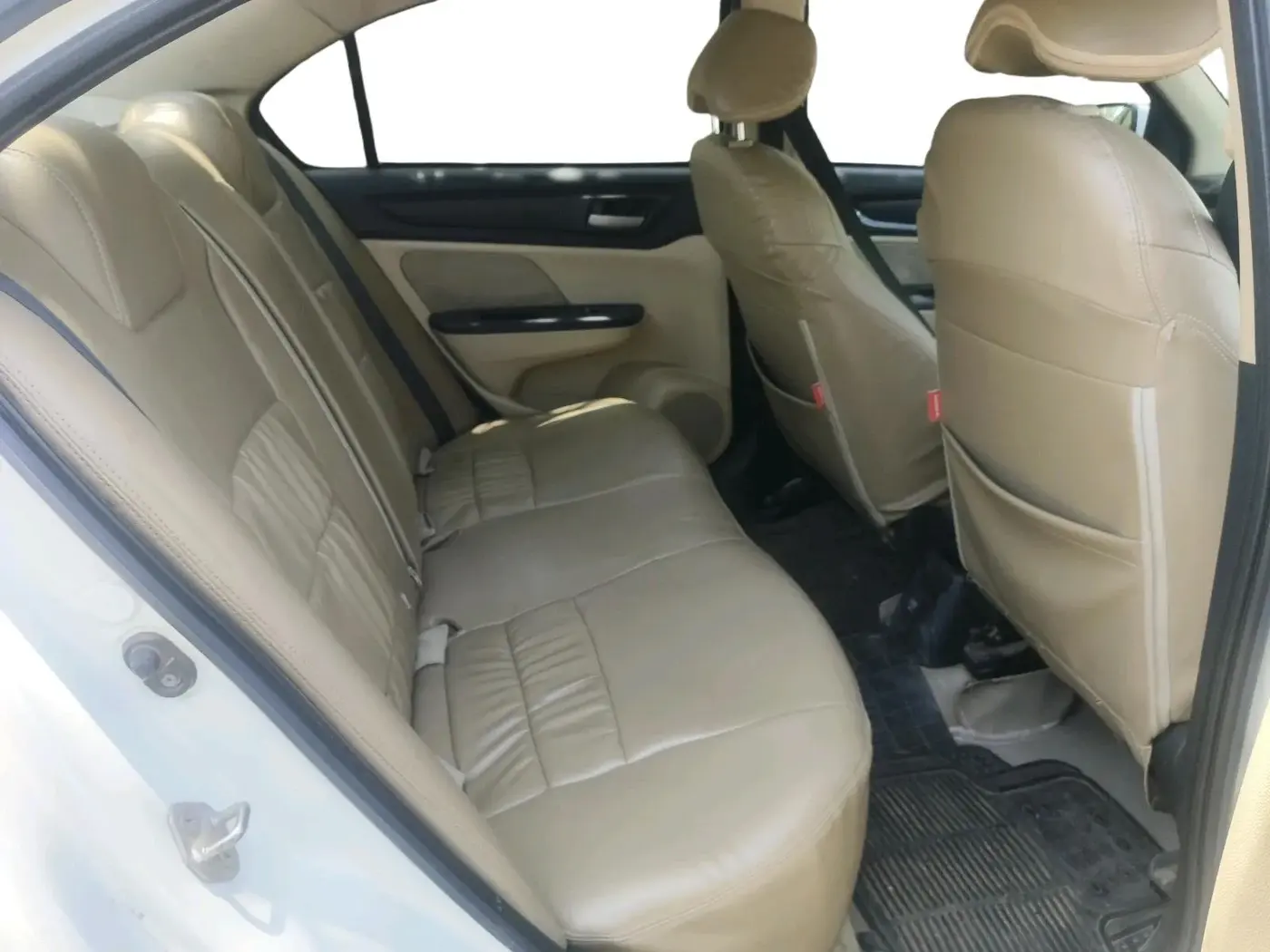 2019 Honda Amaze 1.2L I-VTEC S, CNG, Manual, 65,606 km, interior