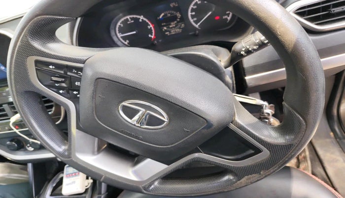 2019 Tata Harrier XM 2.0L KRYOTEC, Diesel, Manual, 1,24,720 km, interior