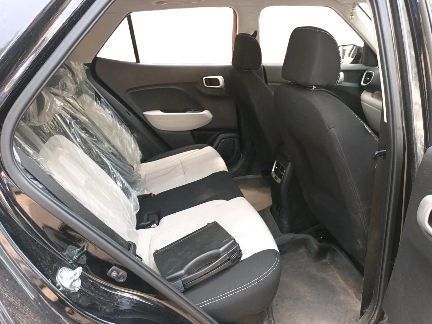 2024 Hyundai VENUE S (O) Plus 1.2 Petrol , Petrol, Manual, 10,709 km, interior