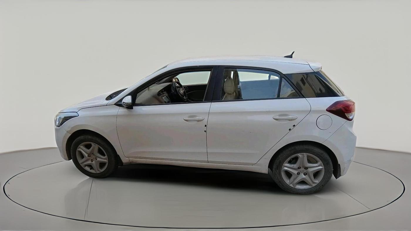 2017 Hyundai Elite i20 ASTA 1.2, CNG, Manual, 1,08,135 km, exterior