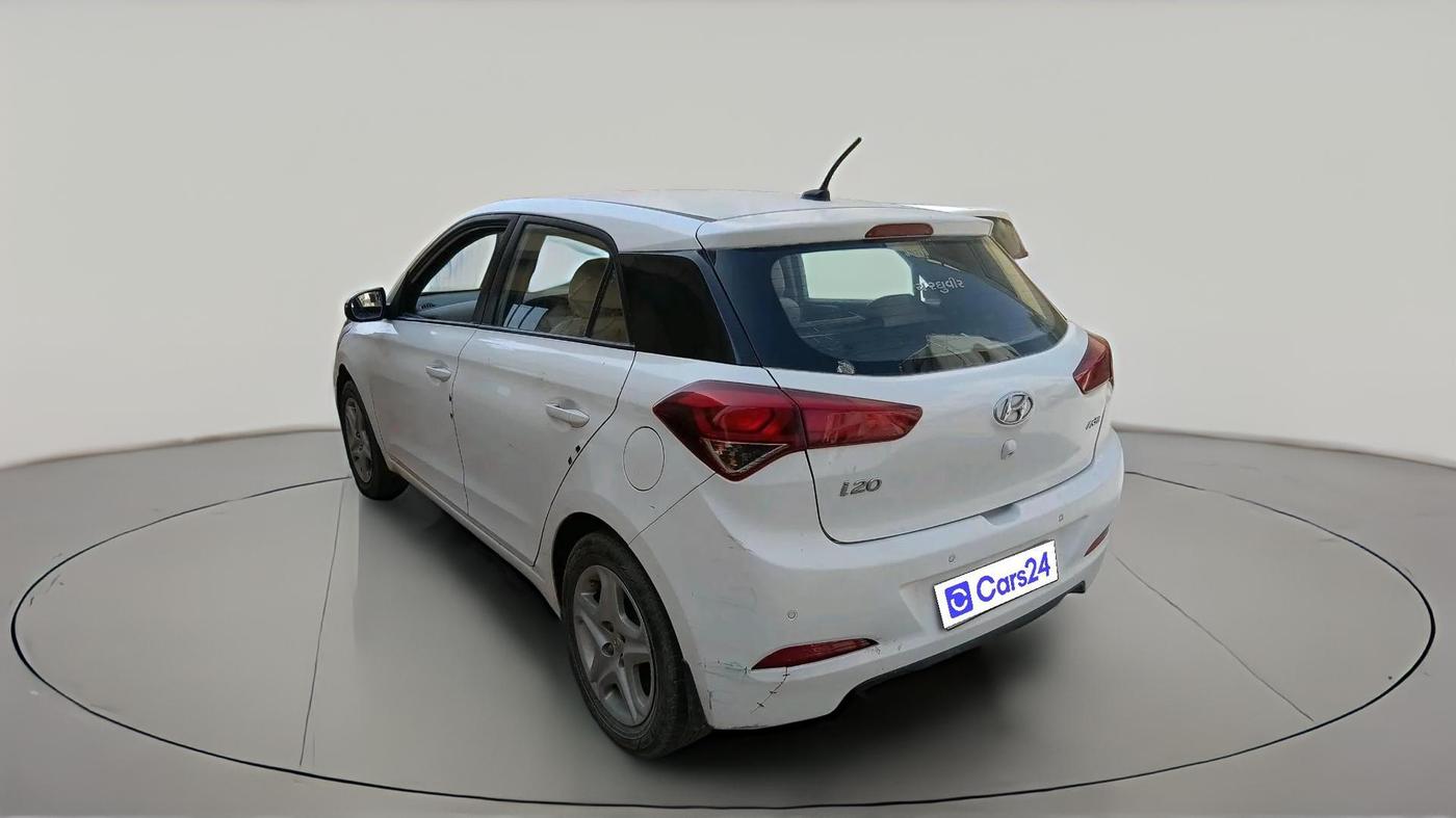 2017 Hyundai Elite i20 ASTA 1.2, CNG, Manual, 1,08,135 km, exterior