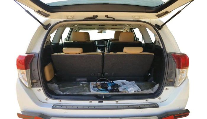 2023 Toyota Innova Crysta 2.4 ZX 7STR, Diesel, Manual, 62,634 km, exterior