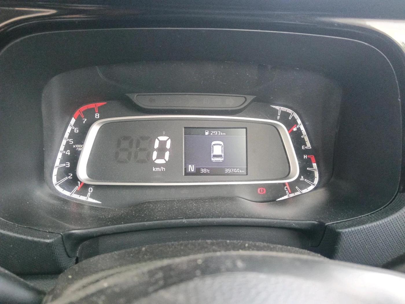 2021 KIA SONET HTK PLUS 1.0 IMT, Petrol, Manual, 39,744 km, interior