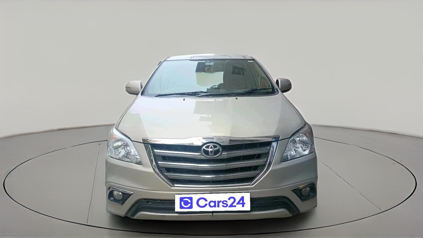 2014 Toyota Innova 2.5 VX 7 STR, Diesel, Manual, 3,16,698 km, exterior