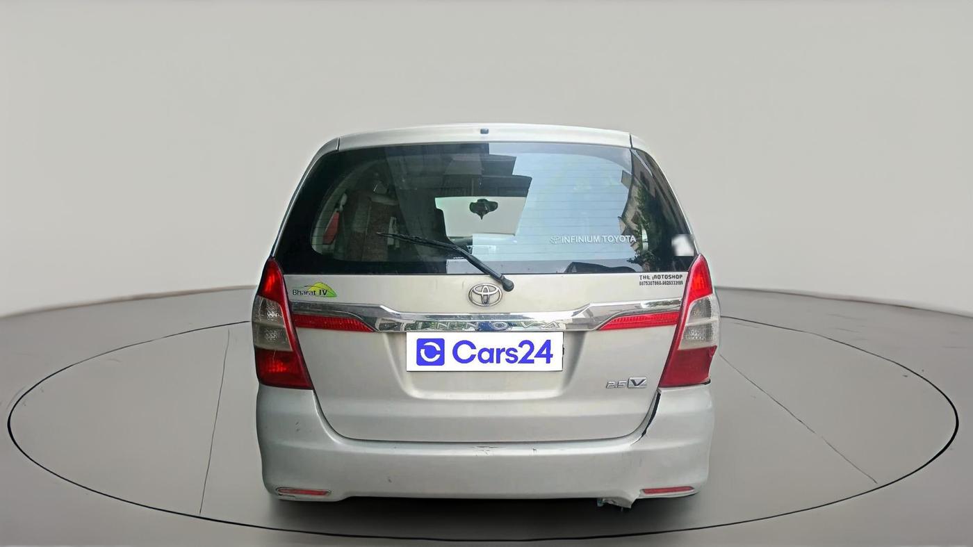 2014 Toyota Innova 2.5 VX 7 STR, Diesel, Manual, 3,16,698 km, exterior