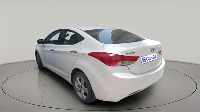 2013 Hyundai New Elantra 1.8 SX MT VTVT, Petrol, Manual, 1,28,213 km, exterior
