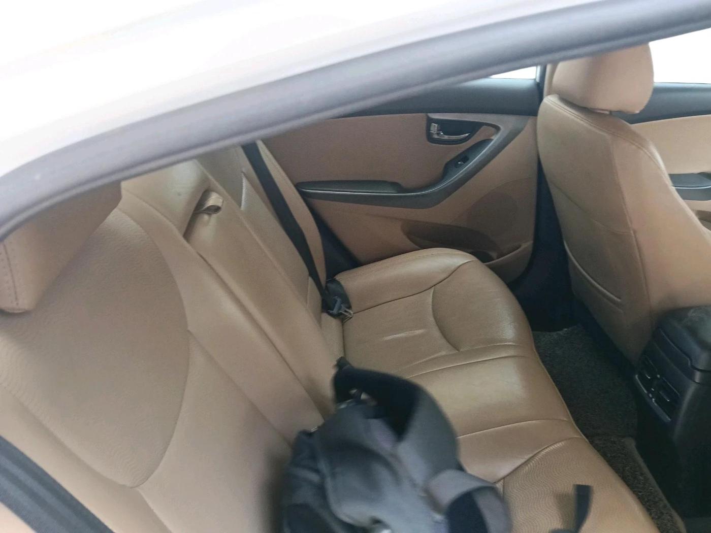 2013 Hyundai New Elantra 1.8 SX MT VTVT, Petrol, Manual, 1,28,213 km, interior