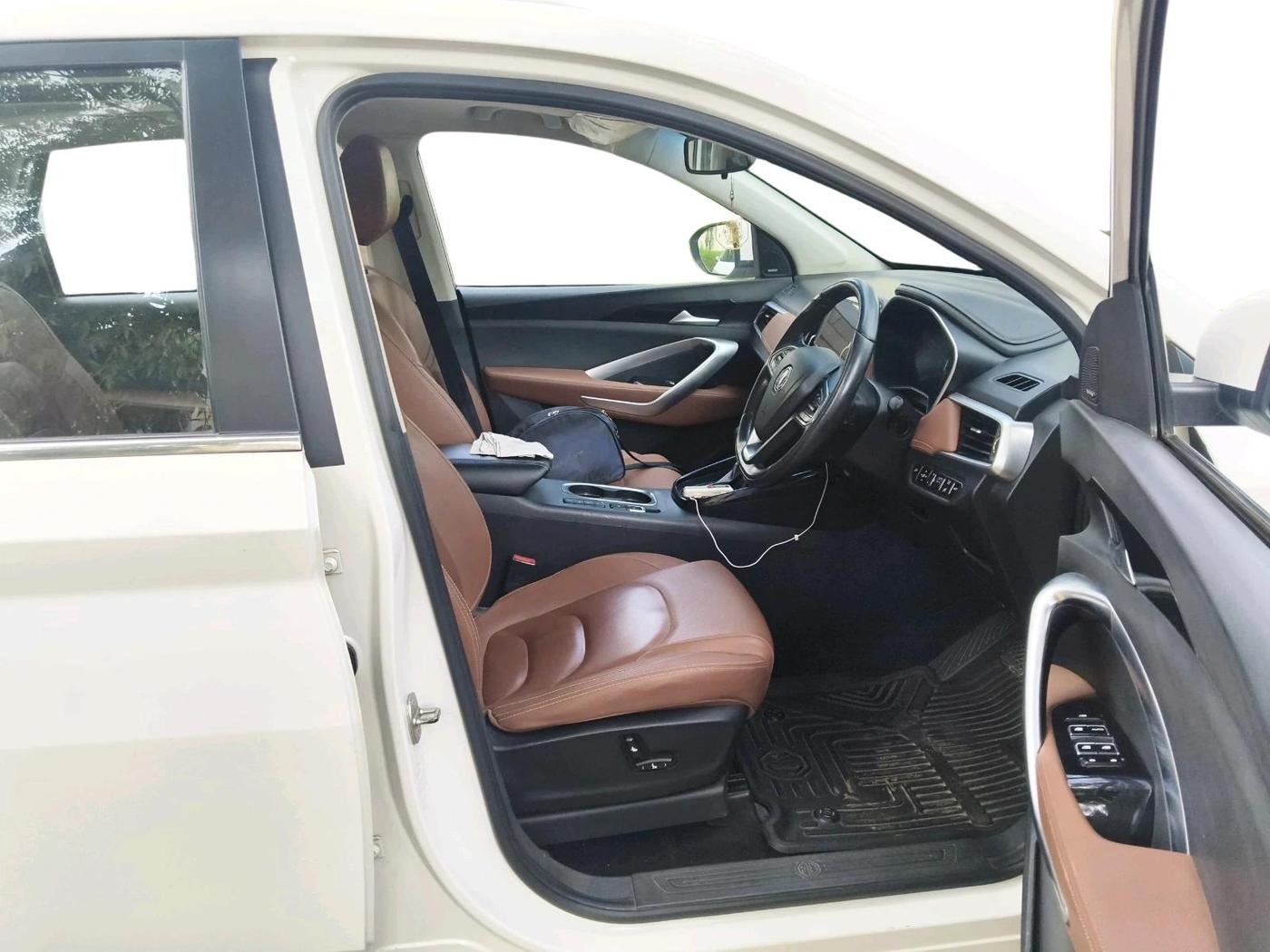 2020 MG HECTOR PLUS SHARP 1.5 PETROL TURBO DCT 6-STR, Petrol, Automatic, 79,634 km, interior