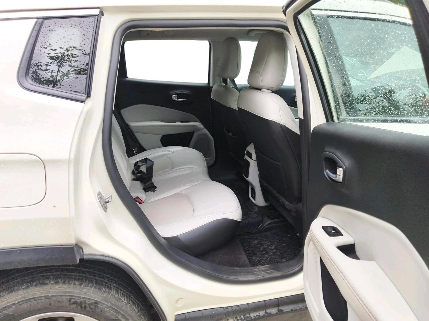 2017 Jeep Compass LIMITED 1.4 PETROL AT, Petrol, Automatic, 30,217 km, interior