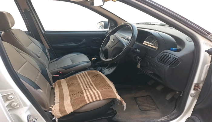 2015 Tata Indica EV2 LS, Diesel, Manual, 1,23,271 km, interior