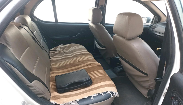 2015 Tata Indica EV2 LS, Diesel, Manual, 1,23,271 km, interior