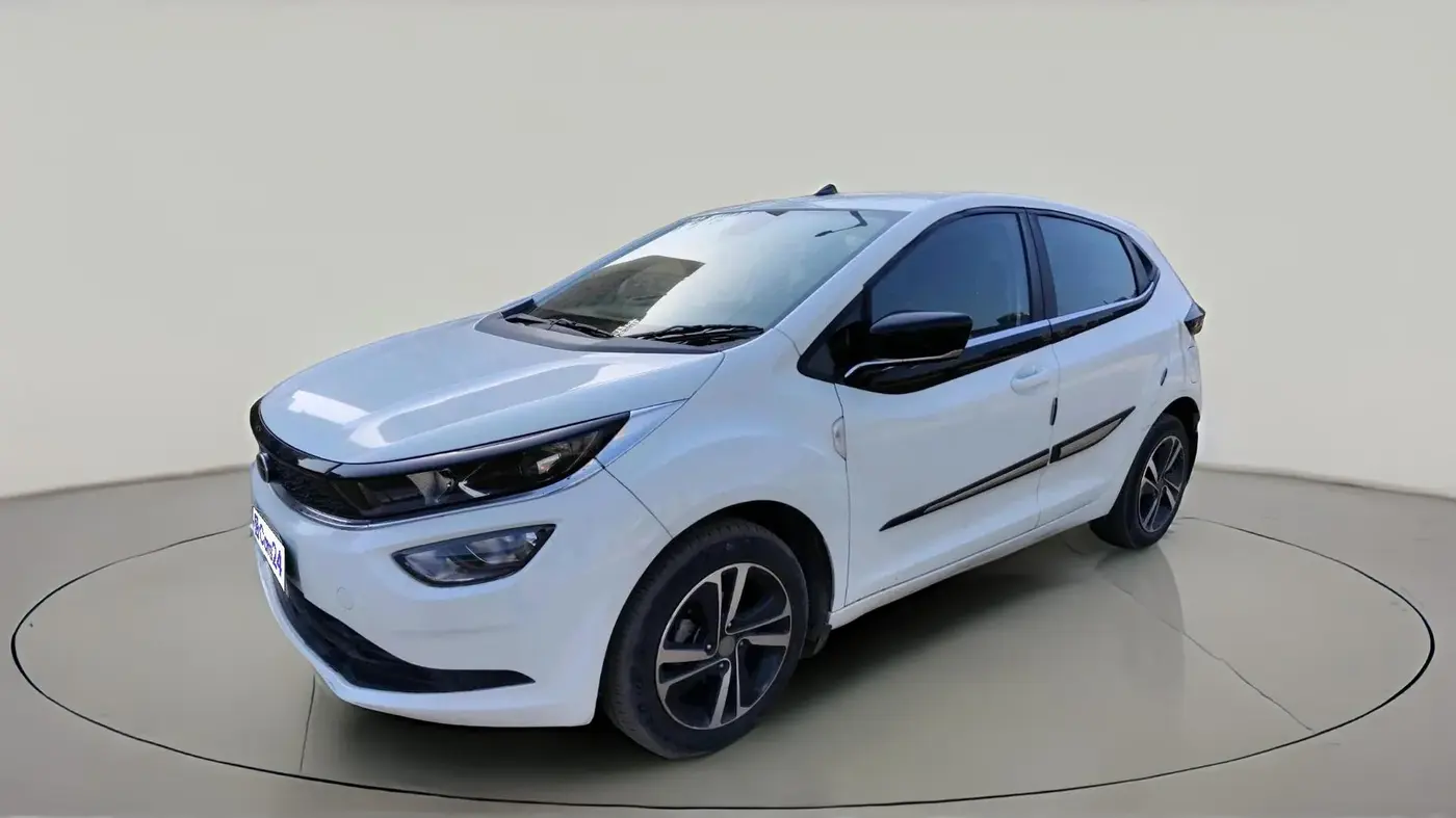 2024 Tata ALTROZ XZ CNG, CNG, Manual, 13,694 km, exterior