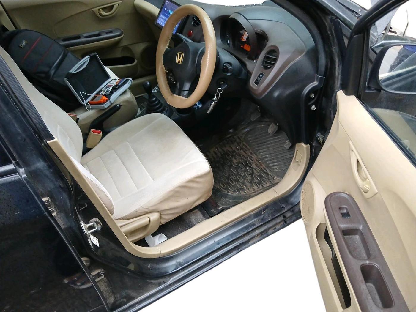 2012 Honda Brio E MT, Petrol, Manual, 78,490 km, interior