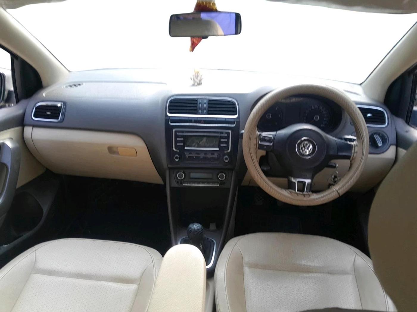 2014 Volkswagen Vento HIGHLINE DIESEL 1.6, Diesel, Manual, 1,26,069 km, interior