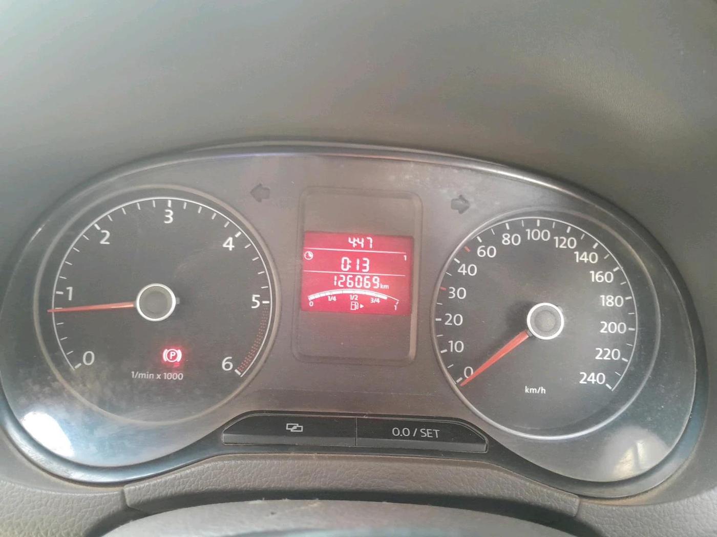 2014 Volkswagen Vento HIGHLINE DIESEL 1.6, Diesel, Manual, 1,26,069 km, interior