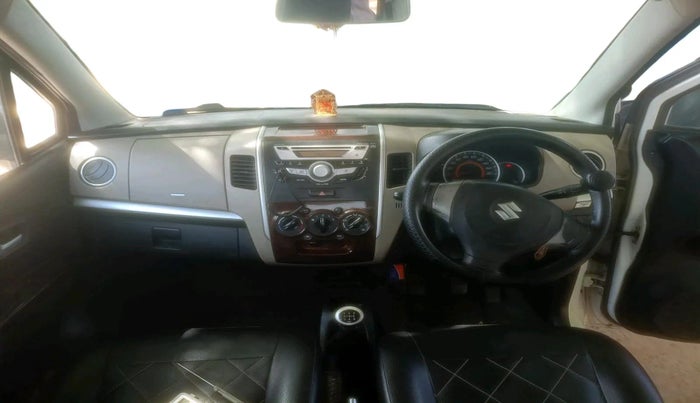 2016 Maruti Wagon R 1.0 VXI, CNG, Manual, 1,40,380 km, interior