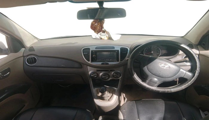 2011 Hyundai i10 MAGNA 1.2, CNG, Manual, 80,211 km, interior