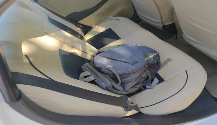 2013 Hyundai Verna FLUIDIC 1.6 CRDI EX, Diesel, Manual, 83,292 km, interior