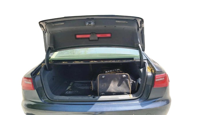 2012 Audi A6 2.0 TDI PREMIUM, Diesel, Automatic, 1,62,222 km, exterior