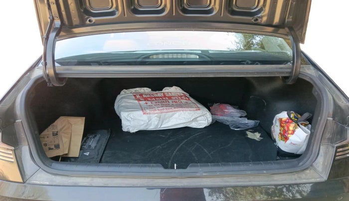 2023 Hyundai Verna SX 1.5 l MPI, Petrol, Manual, 15,192 km, exterior