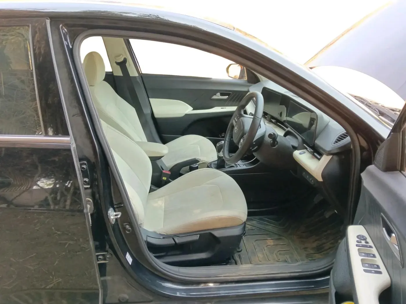 2023 Hyundai Verna SX 1.5 l MPI, Petrol, Manual, 15,192 km, interior
