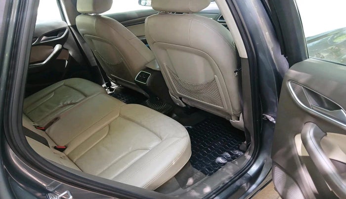 2014 Audi Q3 35 TDI Quattro, Diesel, Automatic, 1,41,046 km, interior