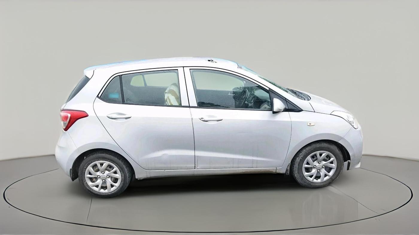 2017 Hyundai Grand i10 SPORTZ 1.2 KAPPA VTVT, CNG, Manual, 1,75,394 km, exterior