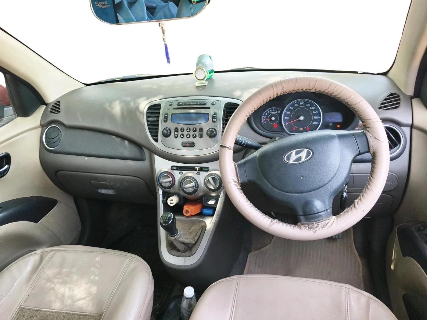 2012 Hyundai i10 SPORTZ 1.2, Petrol, Manual, 85,240 km, interior