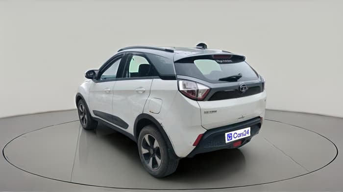 2018 Tata NEXON XZA PLUS DIESEL DUAL TONE, Diesel, Automatic, 1,22,000 km, exterior