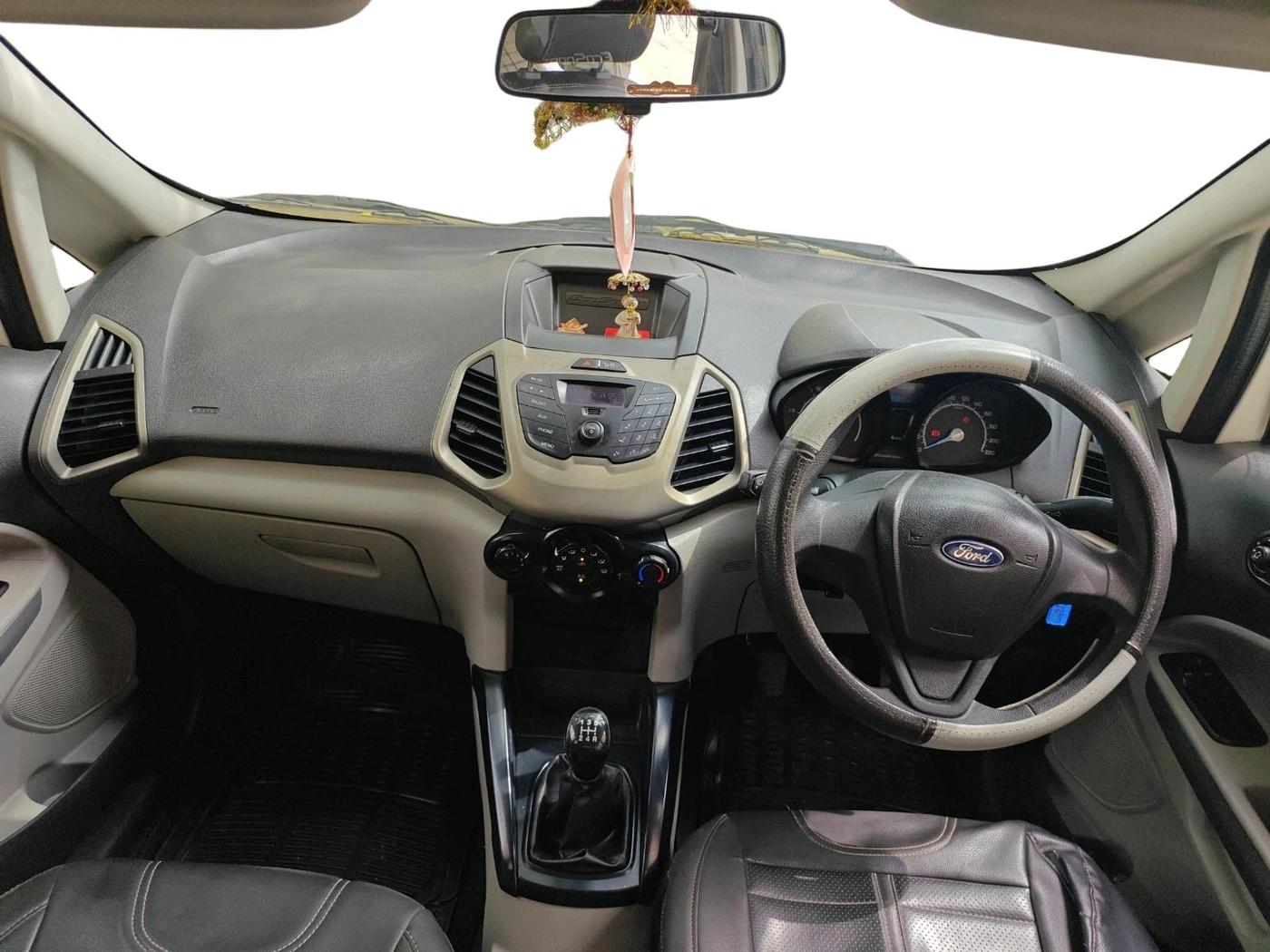 2016 Ford Ecosport AMBIENTE 1.5L DIESEL, Diesel, Manual, 1,19,431 km, interior