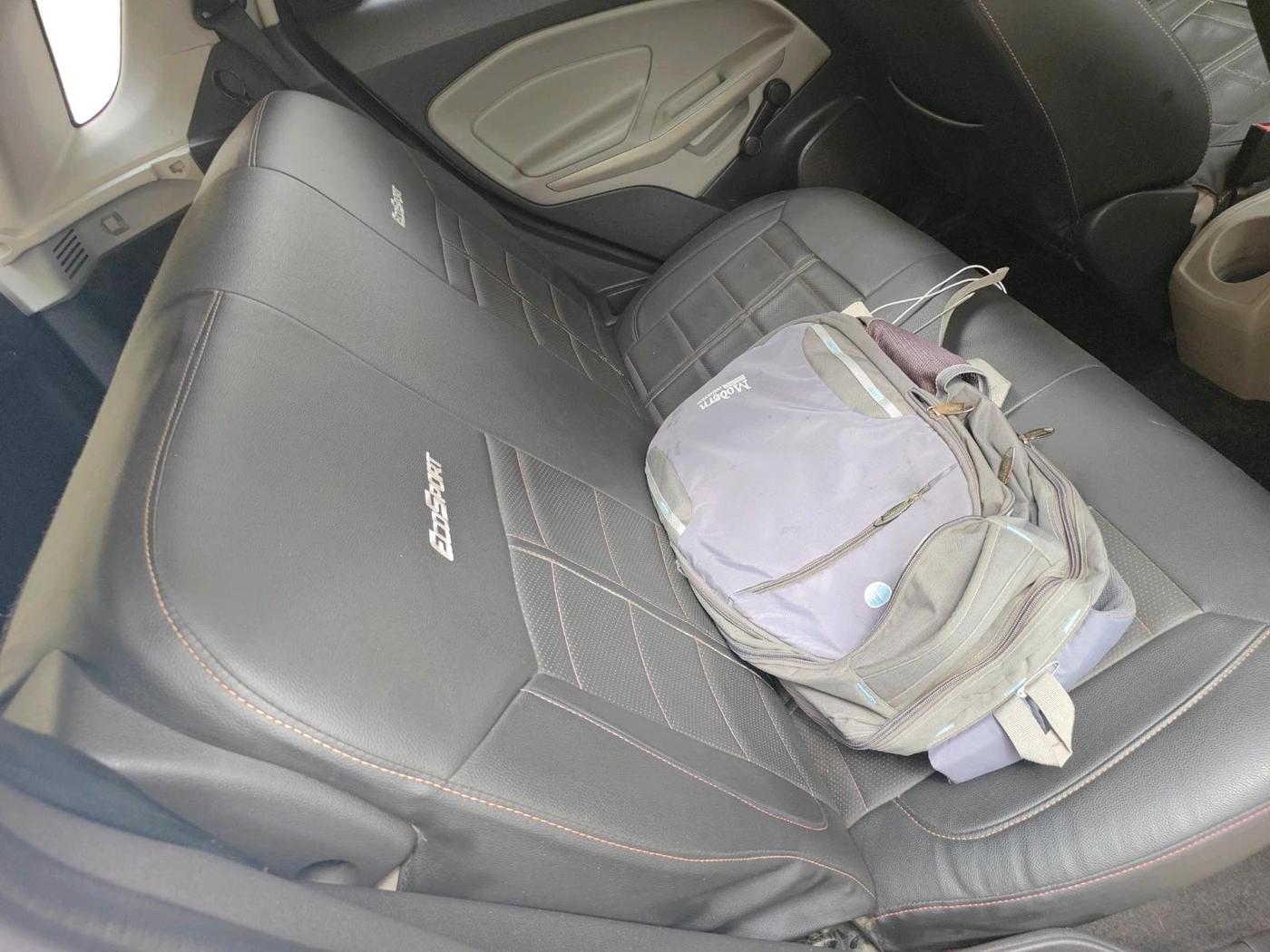 2016 Ford Ecosport AMBIENTE 1.5L DIESEL, Diesel, Manual, 1,19,431 km, interior