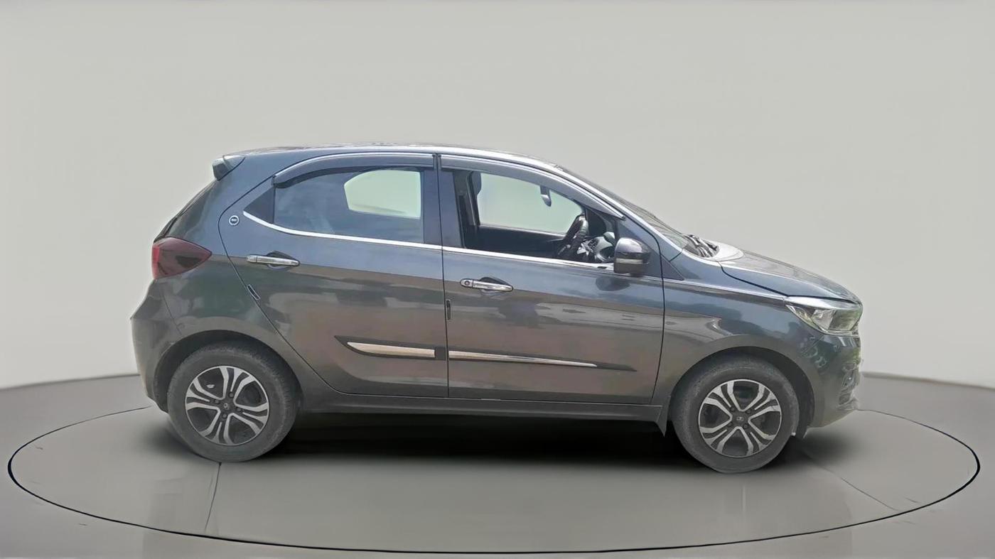 2024 Tata Tiago XT Rhythm CNG, CNG, Manual, 42,179 km, exterior