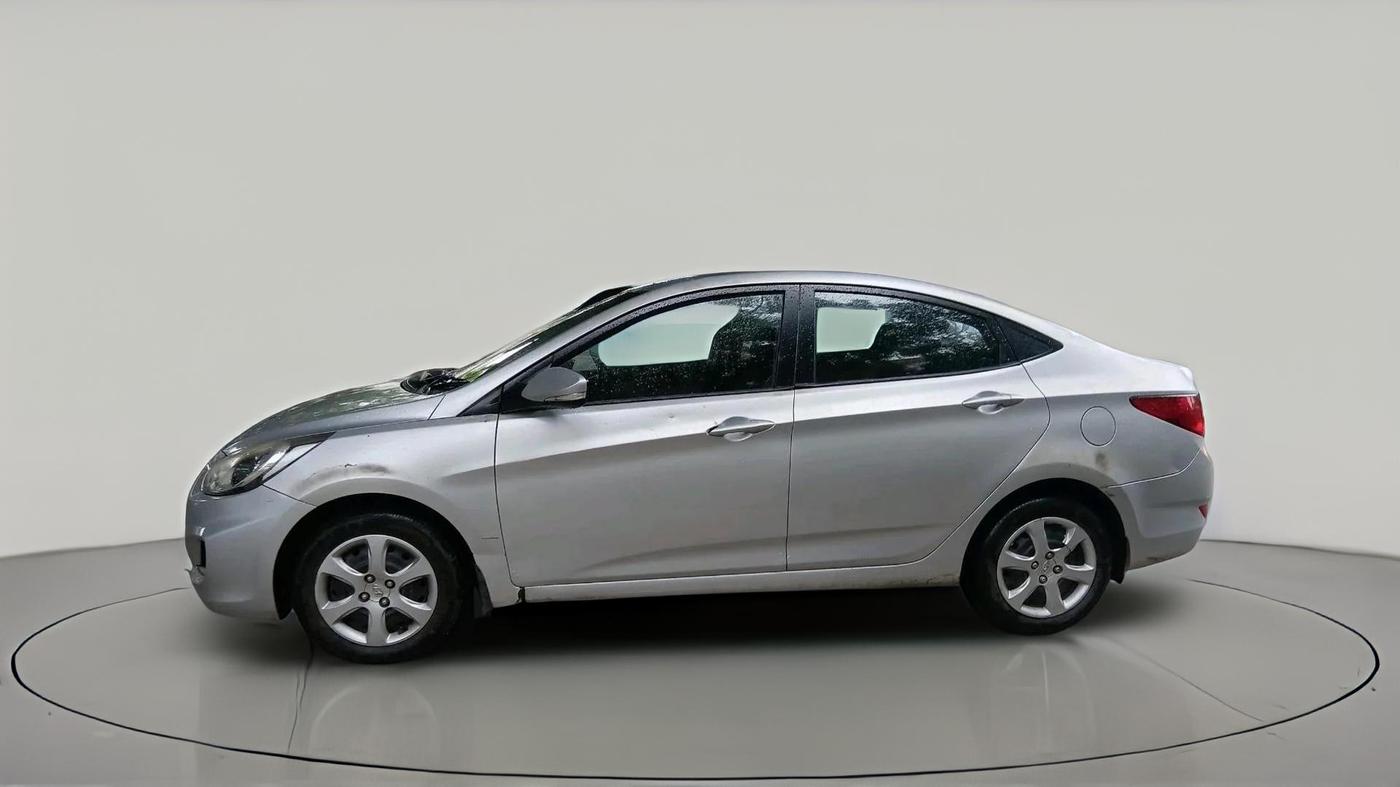 2011 Hyundai Verna FLUIDIC 1.4 VTVT, Petrol, Manual, 90,494 km, exterior