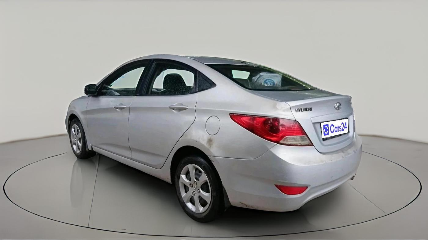 2011 Hyundai Verna FLUIDIC 1.4 VTVT, Petrol, Manual, 90,494 km, exterior