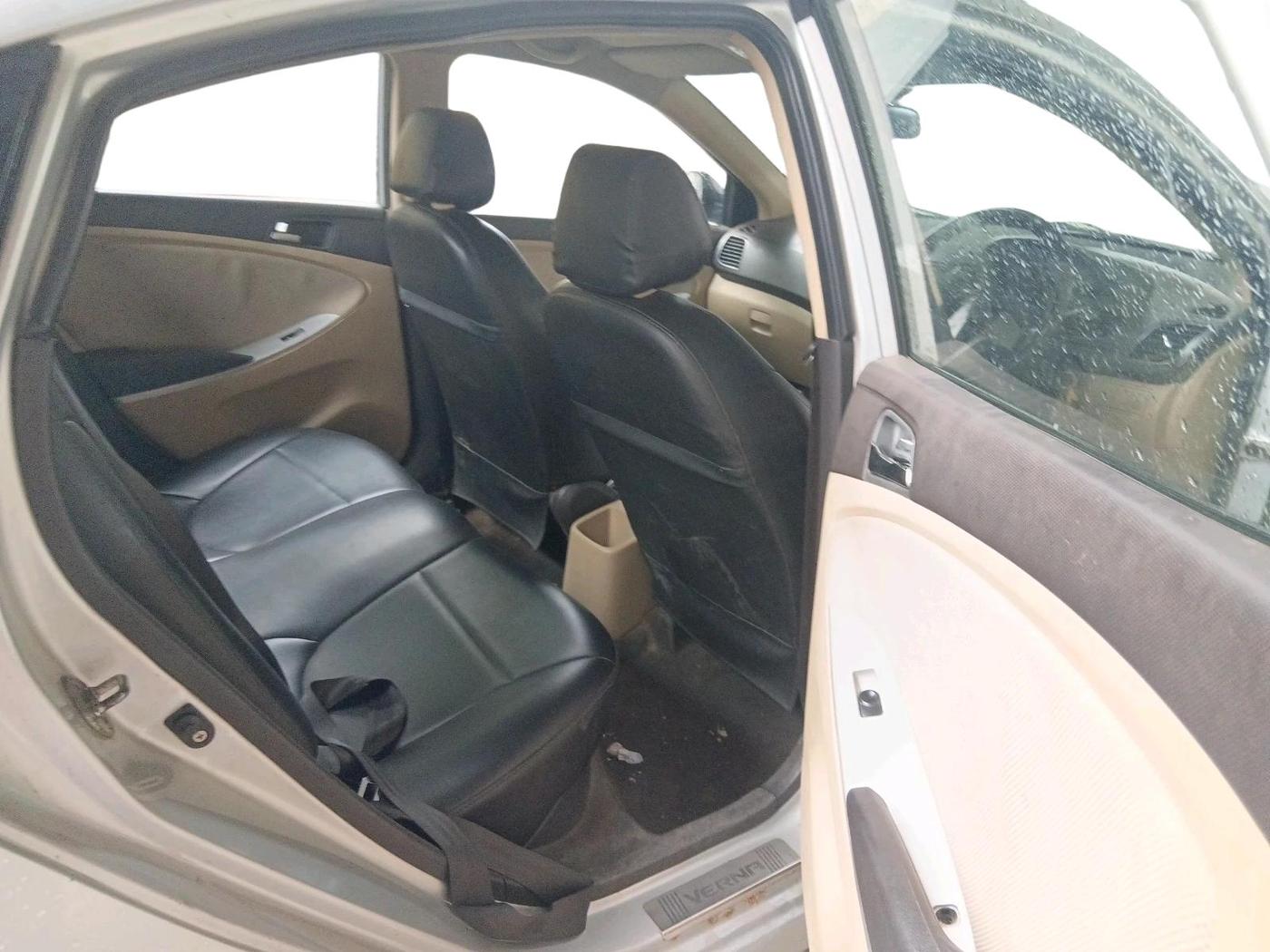 2011 Hyundai Verna FLUIDIC 1.4 VTVT, Petrol, Manual, 90,494 km, interior