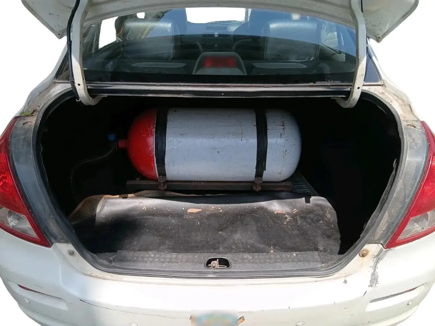 2011 Maruti Swift Dzire VXI, CNG, Manual, 1,26,962 km, exterior