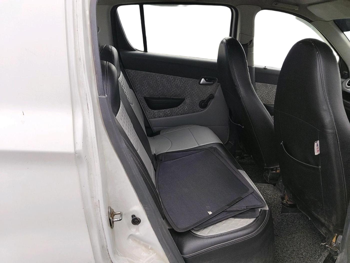 2018 Maruti Alto 800 LXI, CNG, Manual, 1,25,326 km, interior