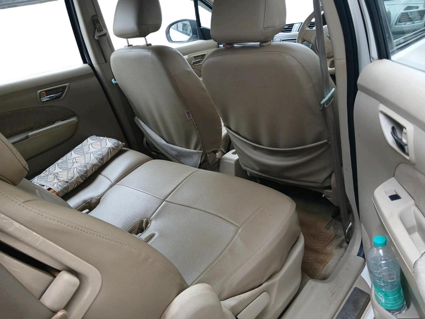2013 Maruti Ertiga VXI CNG, CNG, Manual, 1,18,619 km, interior