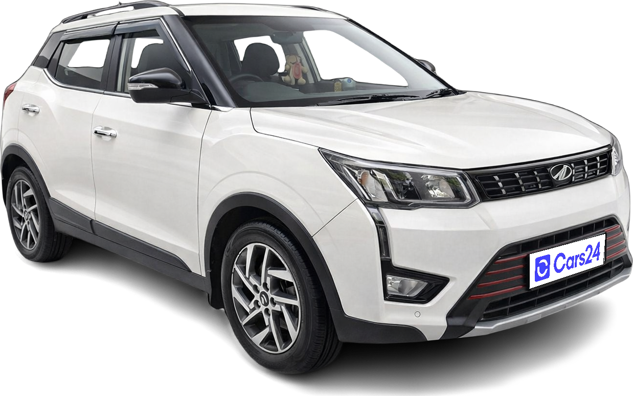 2022 Mahindra XUV300 - SUV - Petrol - Manual - ₹9.40 lakh