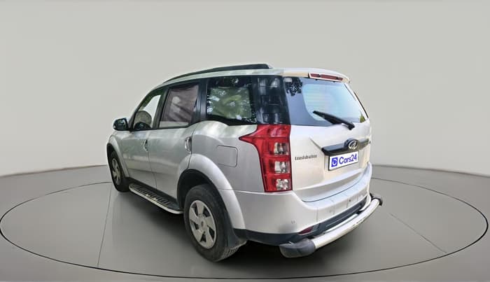 2017 Mahindra XUV500 W6, Diesel, Manual, 35,980 km, exterior
