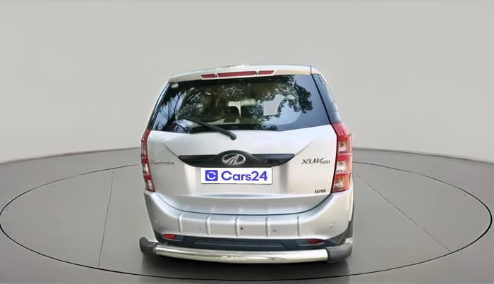 2017 Mahindra XUV500 W6, Diesel, Manual, 35,980 km, exterior
