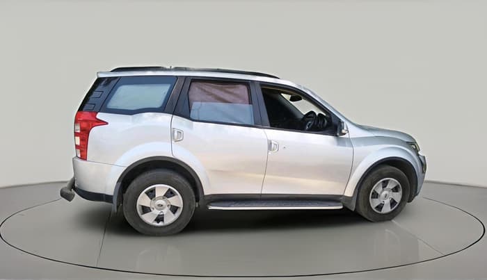 2017 Mahindra XUV500 W6, Diesel, Manual, 35,980 km, exterior