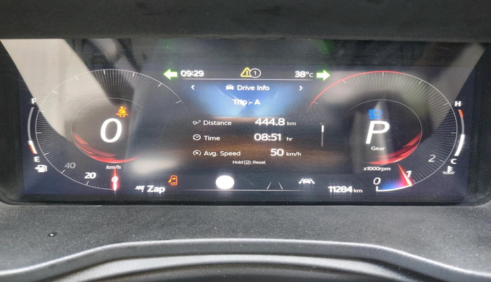 2024 Mahindra XUV 3XO AX7L 1.2 Petrol AT, Petrol, Automatic, 11,284 km, interior