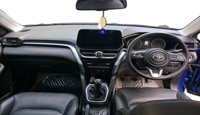 2022 Toyota URBAN CRUISER HYRYDER V AWD NEO DRIVE, Petrol, Manual, 37,351 km, interior