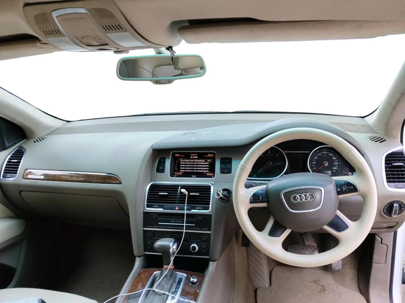 2013 Audi Q7 3.0 TDI QUATTRO, Diesel, Automatic, 84,524 km, interior