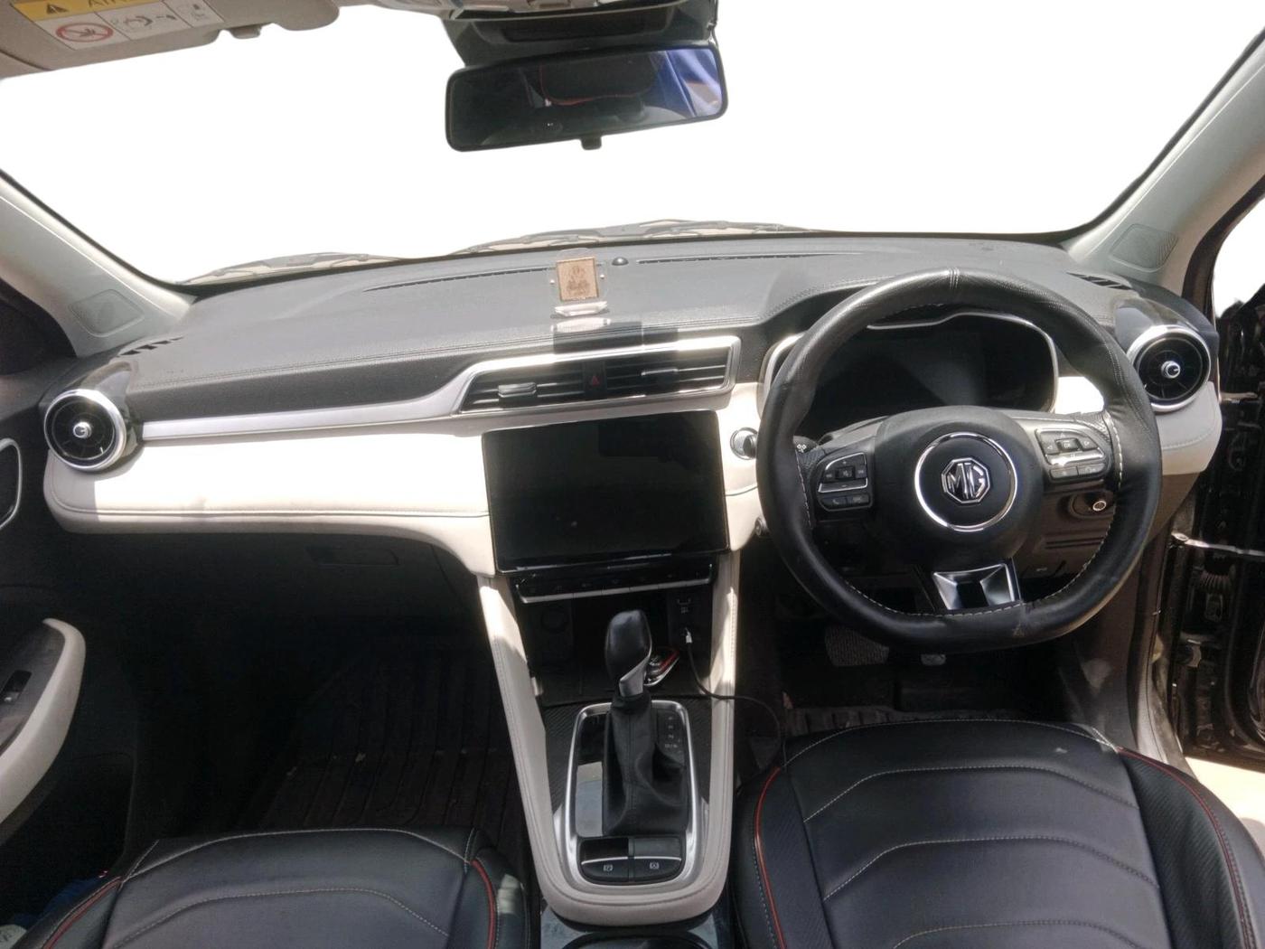 2024 MG ASTOR Select 1.5 CVT (Ivory), Petrol, Automatic, 22,517 km, interior