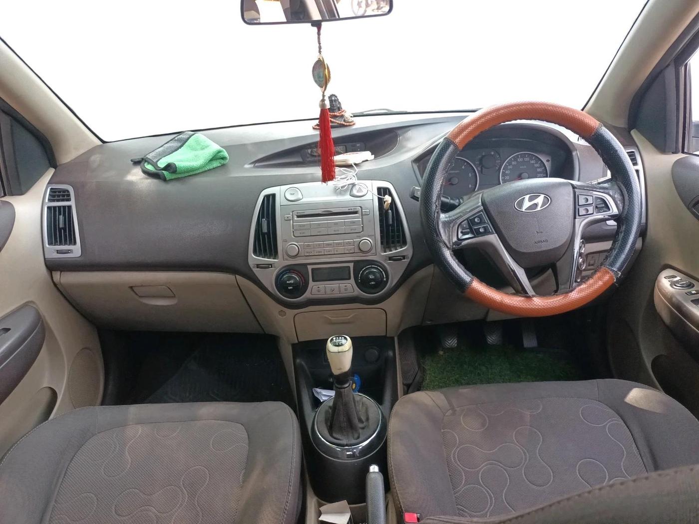 2011 Hyundai i20 SPORTZ 1.4 CRDI, Diesel, Manual, 96,156 km, interior
