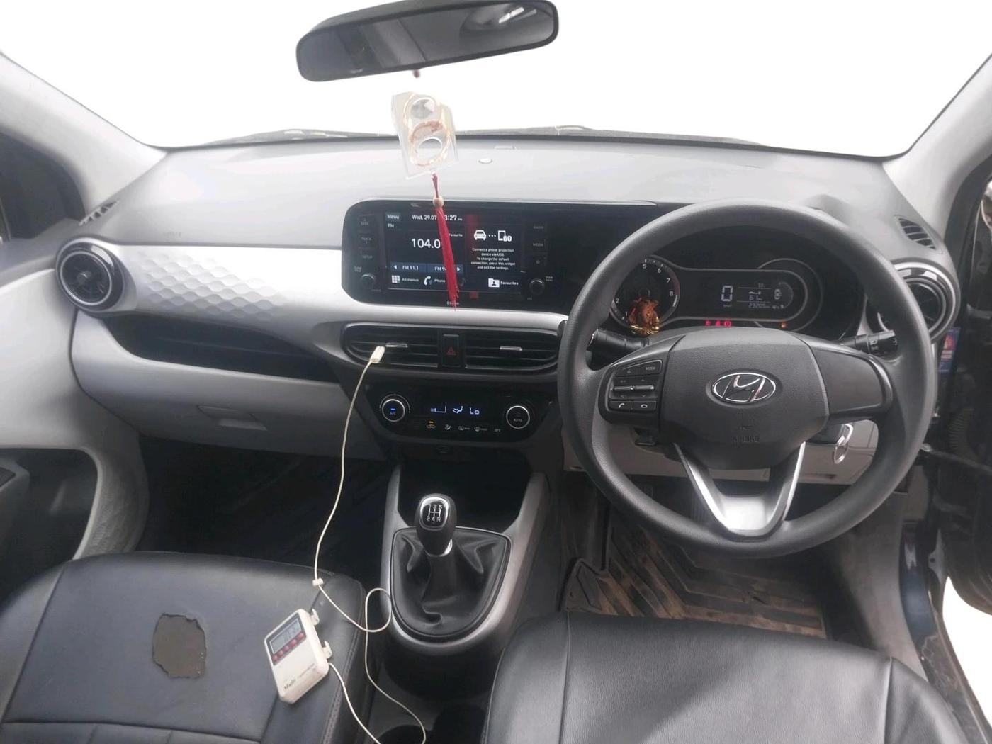2020 Hyundai GRAND I10 NIOS SPORTZ 1.2 KAPPA VTVT, Petrol, Manual, 23,205 km, interior