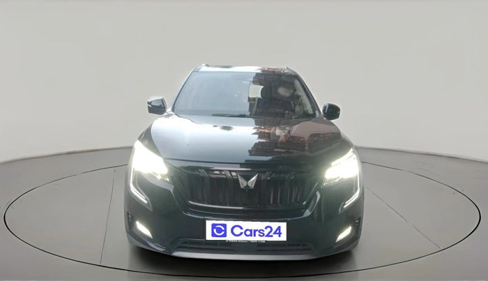 2025 Mahindra XUV700 AX 7 LUXURY D AT 7 STR, Diesel, Automatic, 9,656 km, exterior