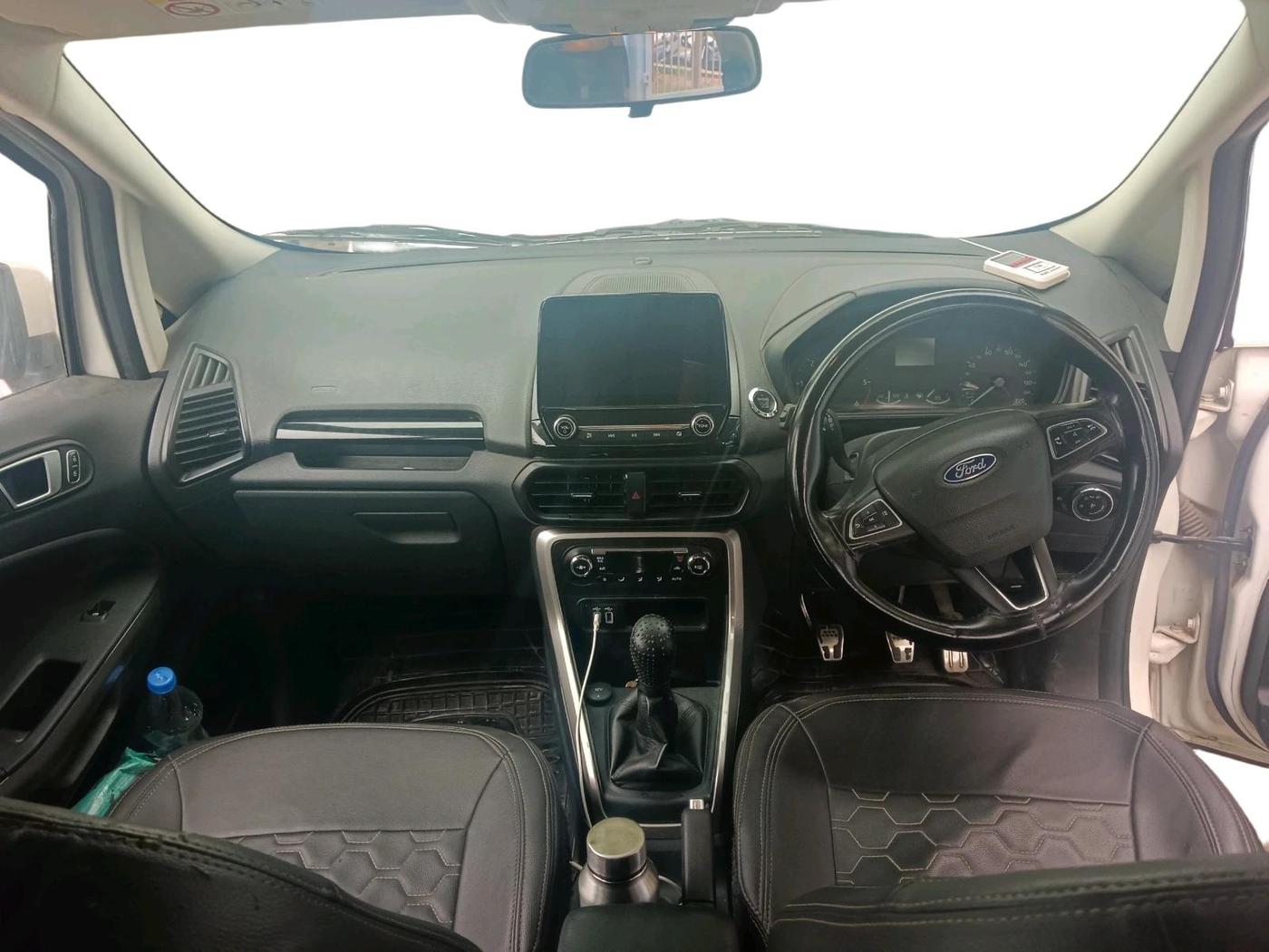2018 Ford Ecosport TITANIUM 1.5L DIESEL, Diesel, Manual, 2,26,858 km, interior